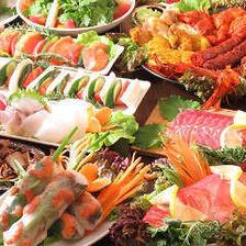 【含2.5小时无限畅饮】包含大量鲑鱼子的新鲜鲑鱼春卷等10种菜肴的“生日/周年纪念惊喜套餐”
