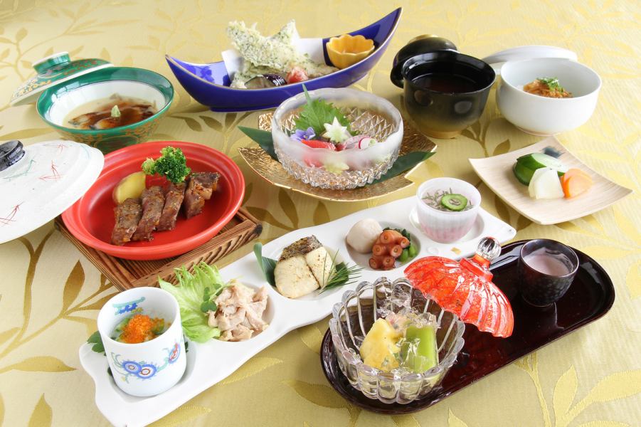 <Enjoy seasonal dishes in a variety of small dishes! Kaiseki set meal> Seasonal Kaiseki Set Meal [6,600 yen (tax included)]