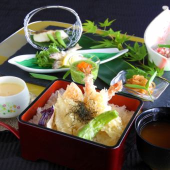 ランチ：彩り御膳≪3,000円（税込）≫
