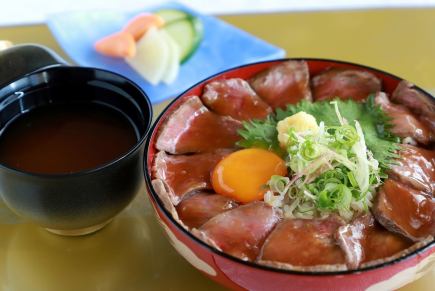 ランチ:近江牛ローストビーフ丼≪2,800円(税込)≫