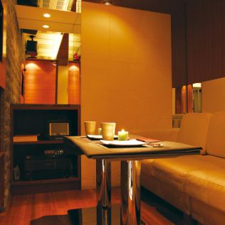 Private room for couples of 2 people.All rooms are soundproof and completely private with doors.