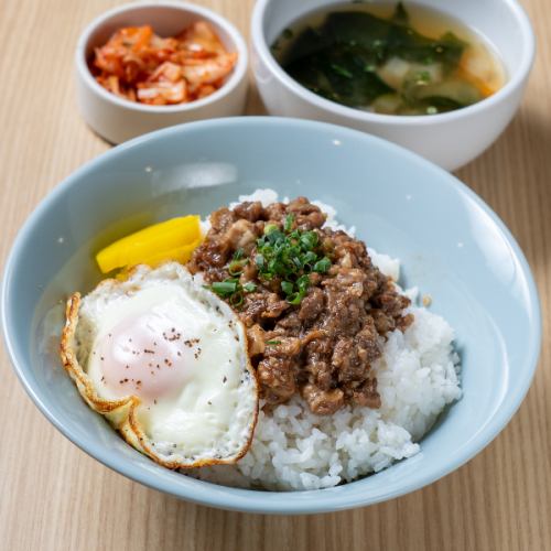 新鮮なお肉を贅沢に堪能！女子会やご家族で楽しむランチ