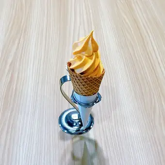 メロンソフトクリーム　Melon Soft Cream