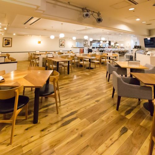 2名掛けテーブル席