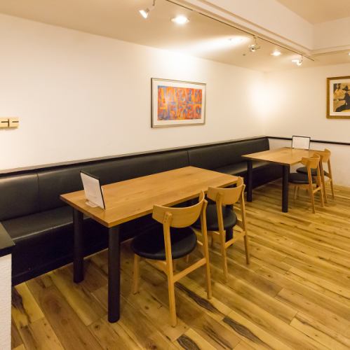 ソファー席もご用意しております