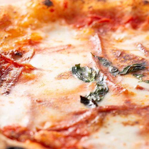 マルゲリータ（トマトソース・モッツァレラチーズ・バジリコ） M