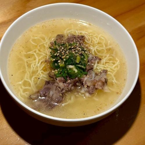 お肉以外のメニューも充実!ご飯物や麺類も◎