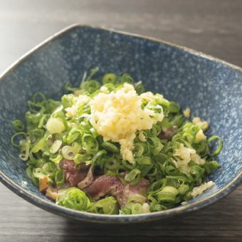 【専属養鶏場で独自生産】親鶏たたき