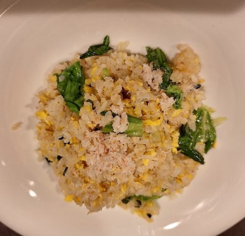 蟹とレタスの炒飯