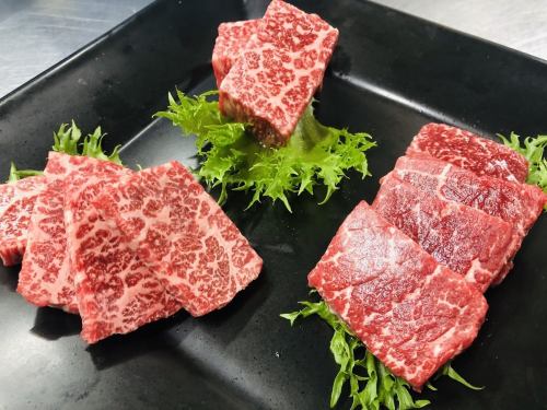 엄선한 구운 고기【후쿠시마 쿠로모 와규·고리야마 우네메 쇠고기의 위고기·일러스트·희소 부위를 모아 2~3인분]
