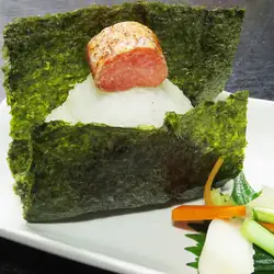 Various rice balls (salmon/plum/cod roe)