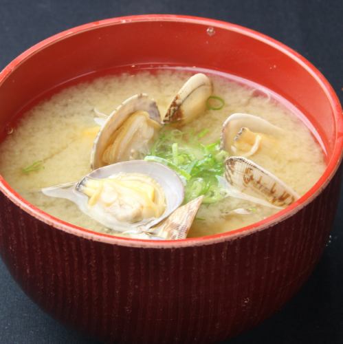 Miso soup with clams