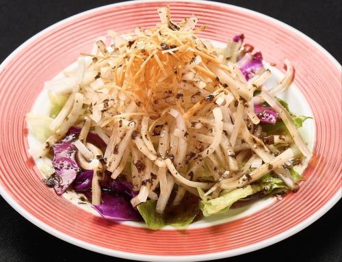 Radish salad with red shiso flavor