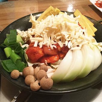 Perfect for welcoming and farewell parties! [Food only] Samgyeopsal and cheese dak galbi course 3,850 yen