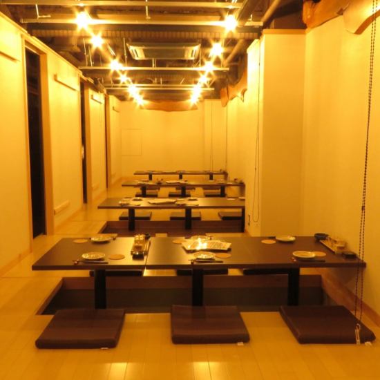 The sunken kotatsu seats where you can sit comfortably can accommodate up to 4 to 24 people.