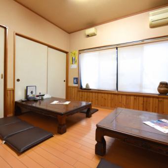 Popular tatami seats ♪ In the lively shop, you can relax and enjoy conversation with friends ♪