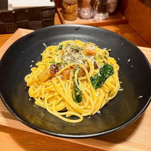 高森燻製ベーコンのカルボナーラ