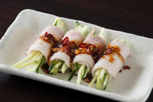 蒜泥白肉（スワンニーパイロー）