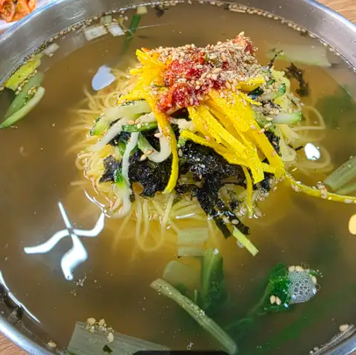 いりこ出汁の韓国にゅうめん