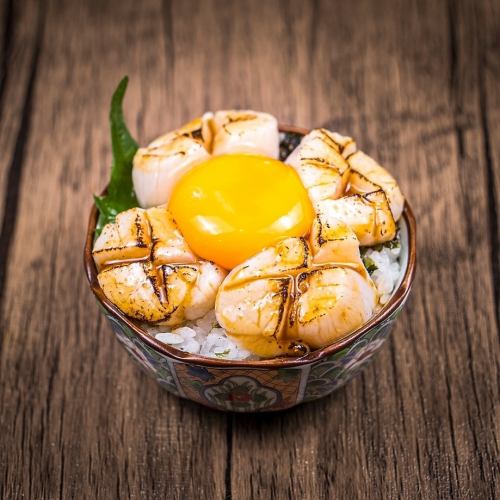 ホタテ貝柱ミニ丼
