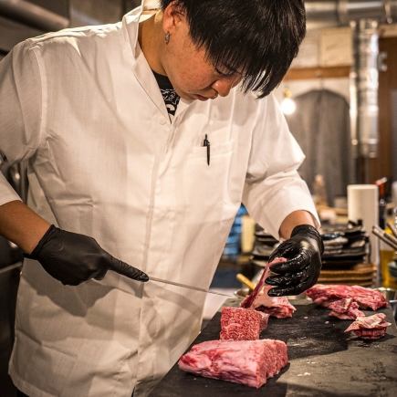 【極】肉を極めし者がお届けするこれ以上ない最高峰コース。接待や特別な日に。90分飲放付7000円