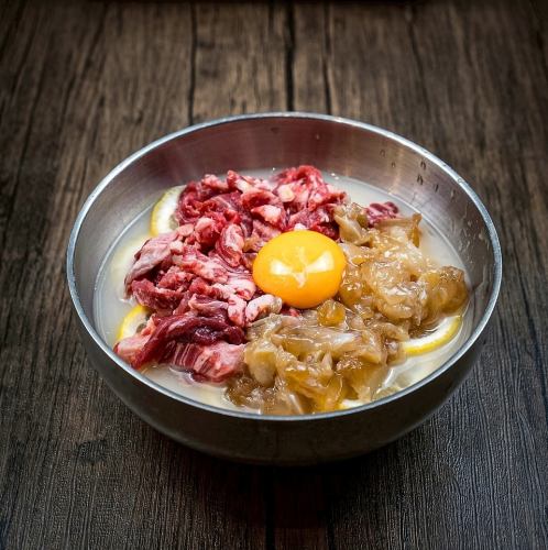 Lemon cold noodles topped with Yukgaejang
