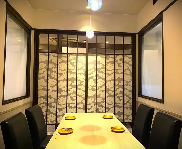 土日限定で8000円コースが5000円(税込)でご案内！3時間飲み放題付きで大満足お肉コース