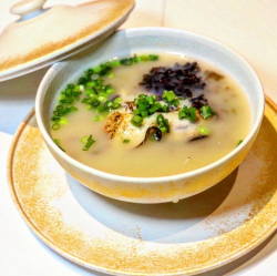 岩海苔と牡蠣のブレンド味噌汁