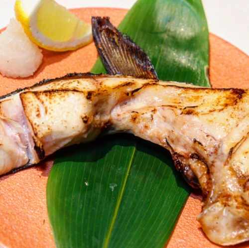 烤野生黄尾鰤鱼领