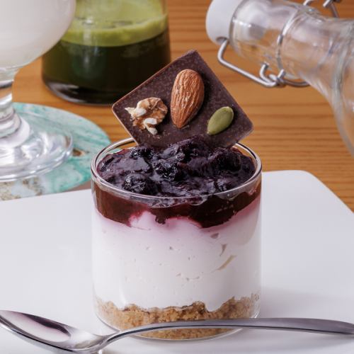 濃厚チーズのブルーベリーチーズケーキ