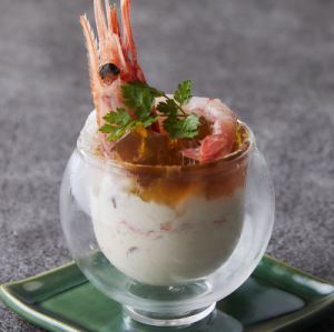 エビ、カニ、小柱のムース・オマール海老のジュレ