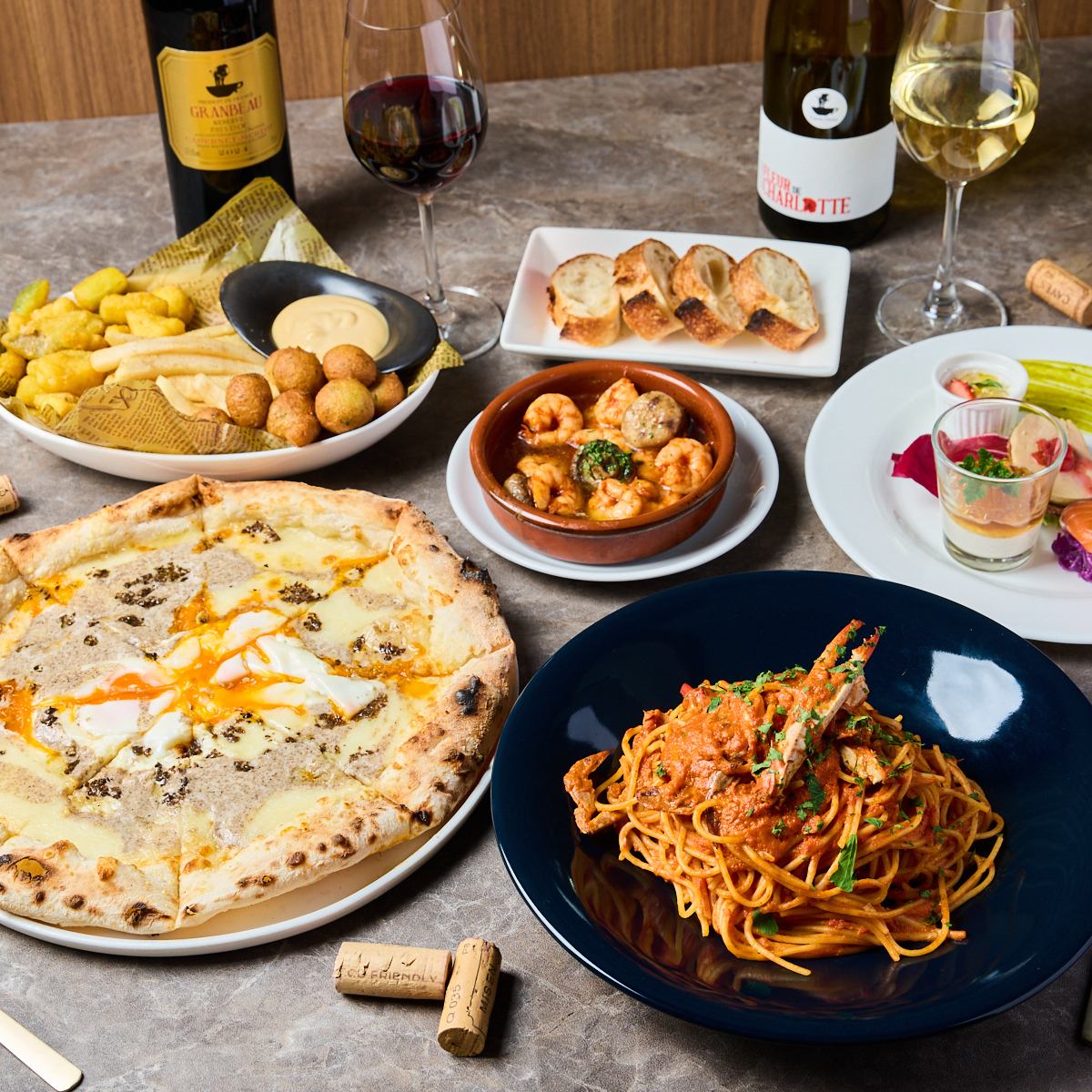 Enjoy oven-baked pizzas made with Neapolitan wheat and rare Italian pasta!