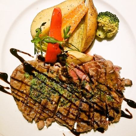 リブアイステーキ　ハーブバターソース
