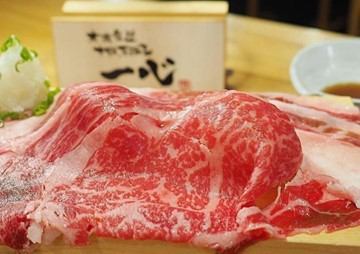 【도카치 허브 쇠고기 고기 초밥】 무려 855엔!! 허브를 먹고 자란 도카치 쇠고기의 리브로스를 사용.