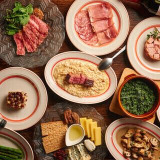 【女子会☆】2時間飲み放題付 とろ～りチーズ和牛ステーキ・ローストビーフ等【5500円→4480円】