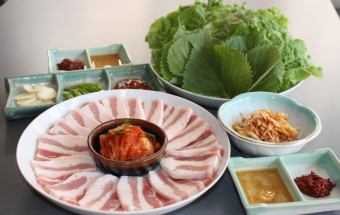 Very popular! Samgyeopsal set (2 servings set) 2,838 yen (tax included) ★You can also take it home!★
