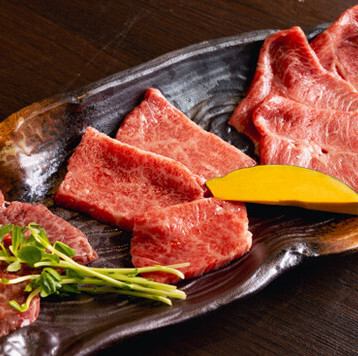 炭火で引き出す肉の旨み◎