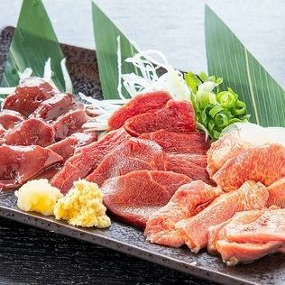 馬赤身刺/馬レバー刺/馬タン刺
