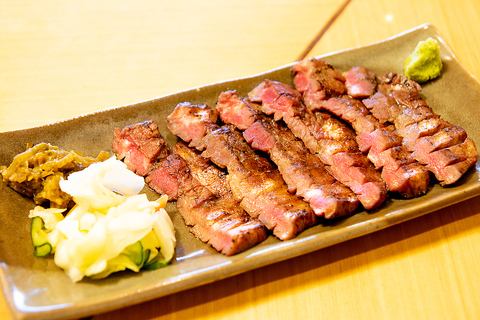 【看板メニュー】厚切り牛タン焼き