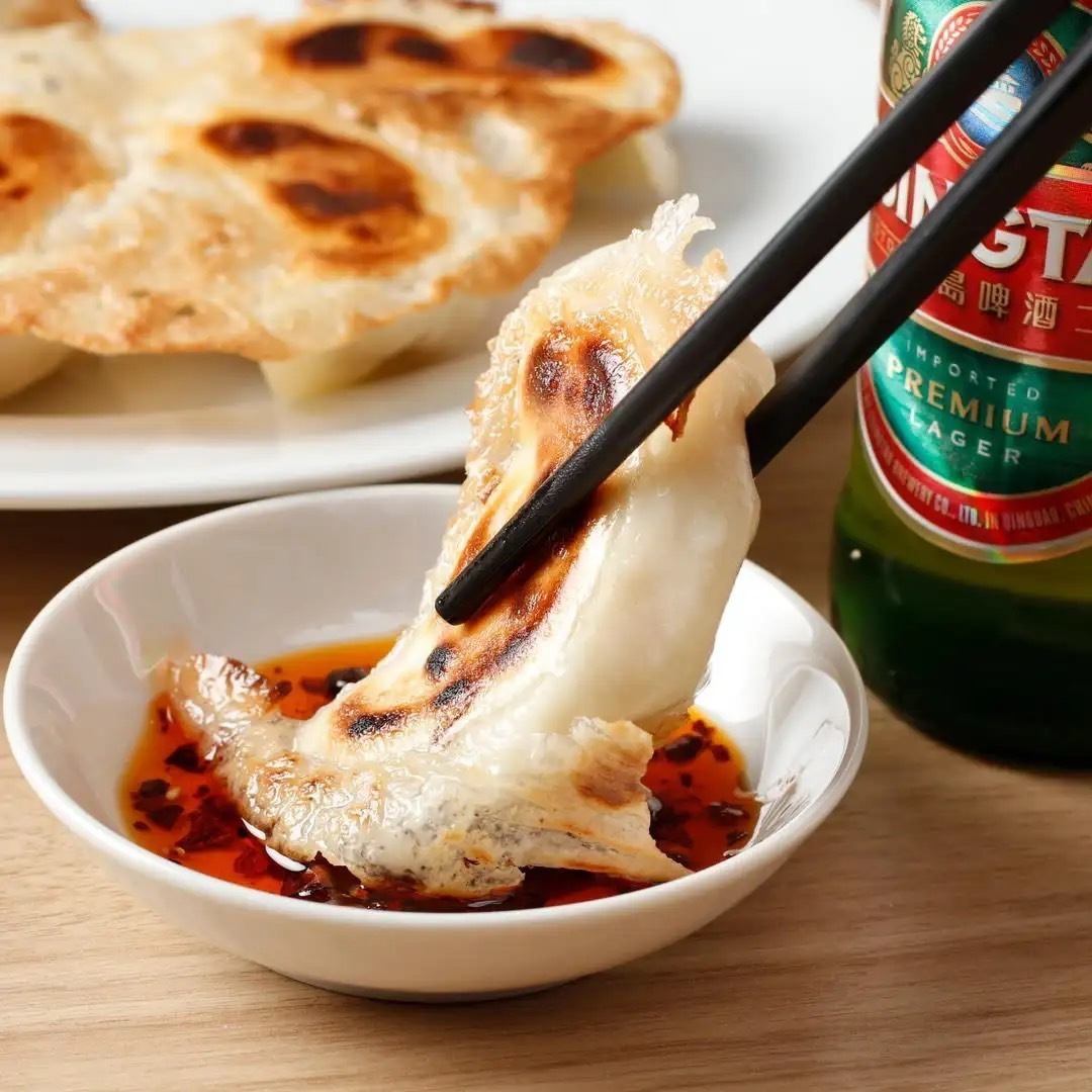 Enjoy classic Chinese dishes and our recommended soupless spicy hotpot!