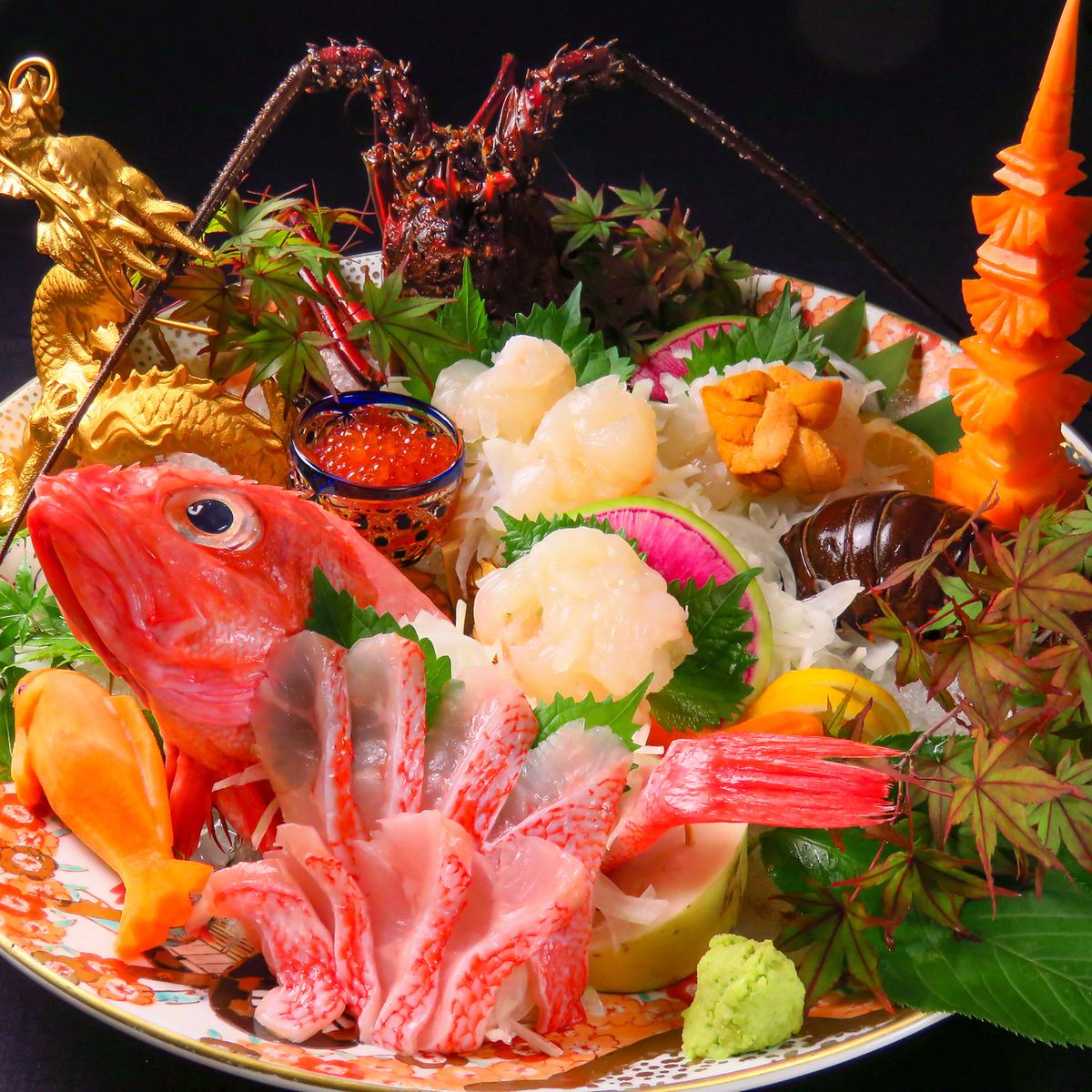 Kaiseki where each person can enjoy seasonal local fish and vegetables on a plate...We offer courses that include all-you-can-drink.