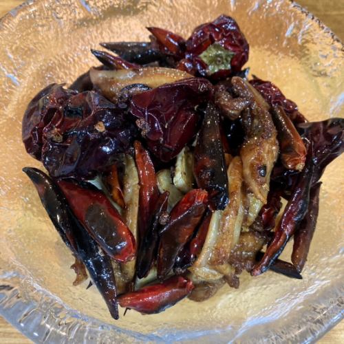 ラーズーチー（ヤゲンナンコツの辣子鶏）