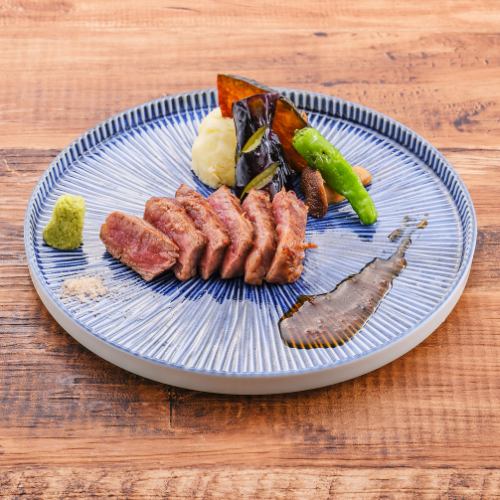 手軽な価格で楽しむグルメ