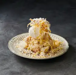 半熟卵とベーコンのポテサラ