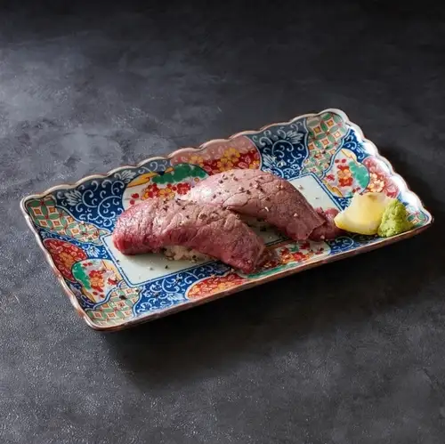 和牛の炙り肉寿司(2貫)