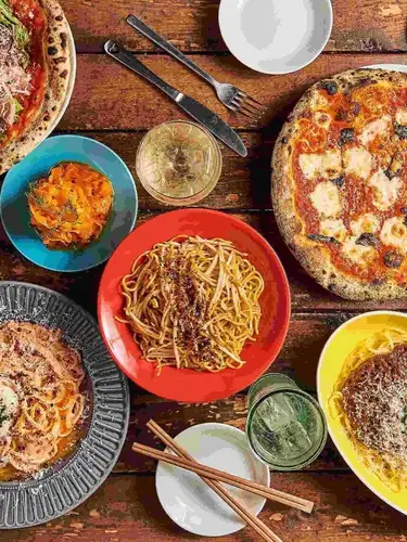 🌞

你好！

最近天氣很好，氣溫也剛剛好，非常舒適。 ☺️

我們發現，前來查看年終聚會潛在場地的顧客數量有所增加。

請儘早預約。

*博若萊新酒將於11月19日上市🍷

點擊此處查看其他帖子
→ @izakayatombo

======================

▼訪問
西武新宿線
新澤西站西口，跳過3分鐘

▼營業時間
17:00-00:00
（最後點餐時間：食物 22:30，飲料 23:00）
▼常規休息日：無

▽姐妹店介紹
所澤高級蜻蜓
@hikara_tombo
所澤Tombo酒吧
@tombo.bar

======================


#所澤美食
#所澤女孩之夜
#所澤居酒屋
#埼玉美食
#所澤晚餐
是健太郎。