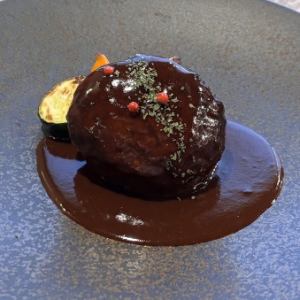 Specially selected Koedo black pork hamburger steak with original demi-glace sauce