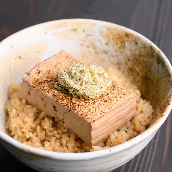 [You'll definitely want to eat this! A heart-warming dish infused with oden broth ◆] Touhan rice 638 yen (tax included)