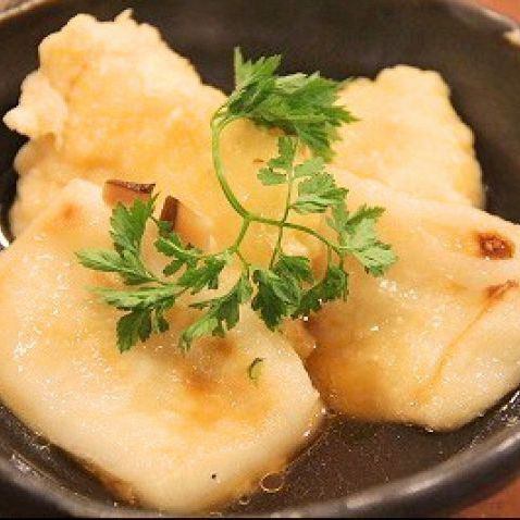 モッツァレラとおもちの揚げ出し