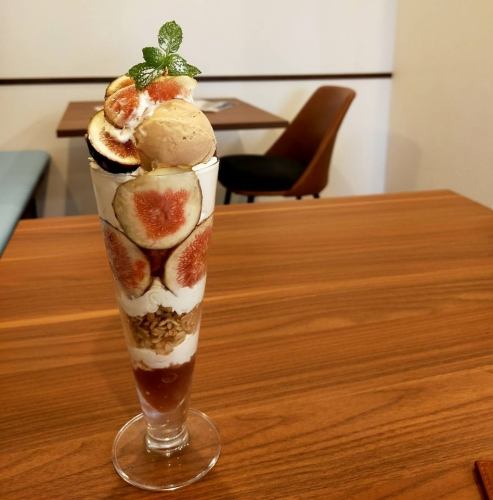 いちじくパフェ
